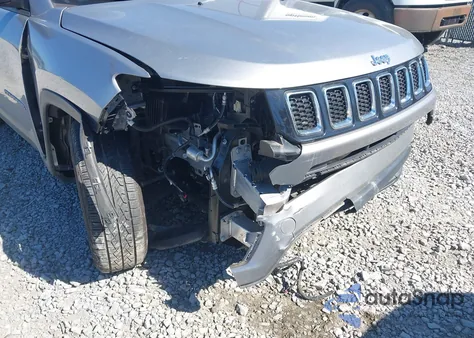 2020 Jeep Compass Sun And Wheel Fwd z USA, uszkodzony, nr VIN 3C4NJCBB8LT198742